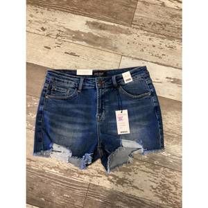 NEW JUDY BLUE women's semi distressed short in blue